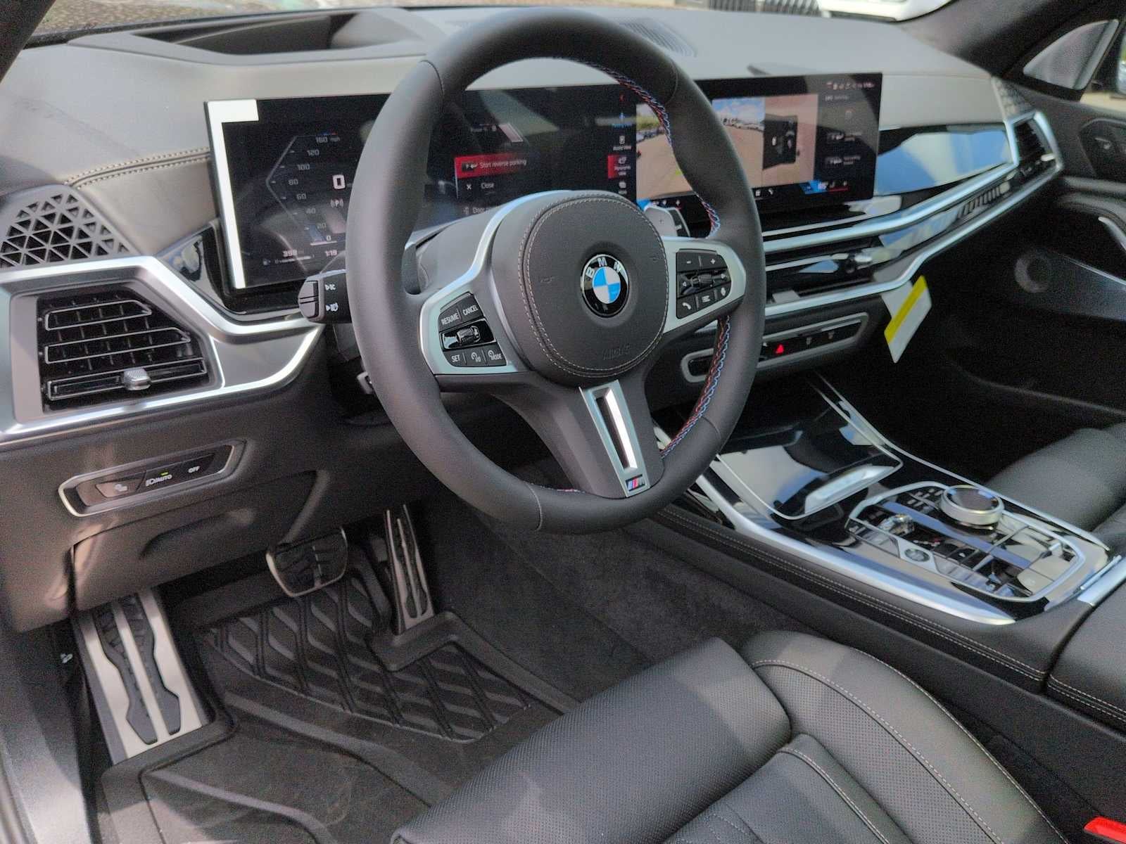 2027 BMW X7 M60i M60i