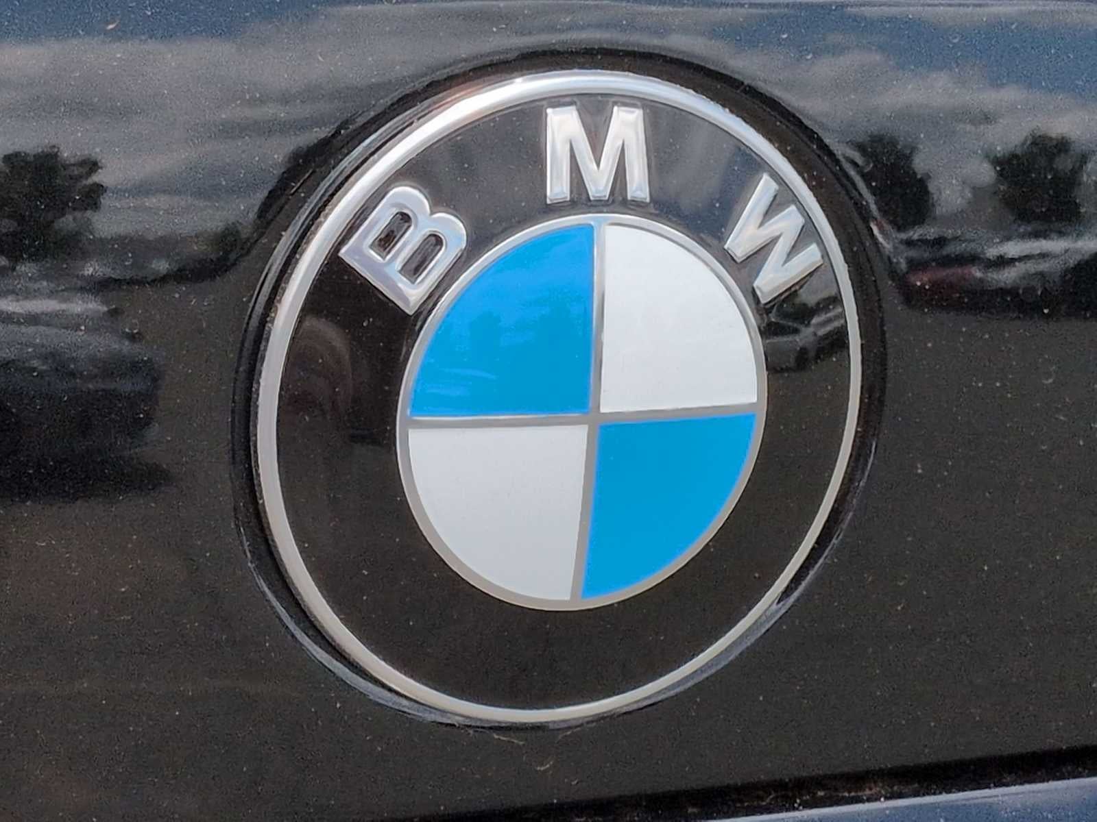 2027 BMW X7 M60i M60i