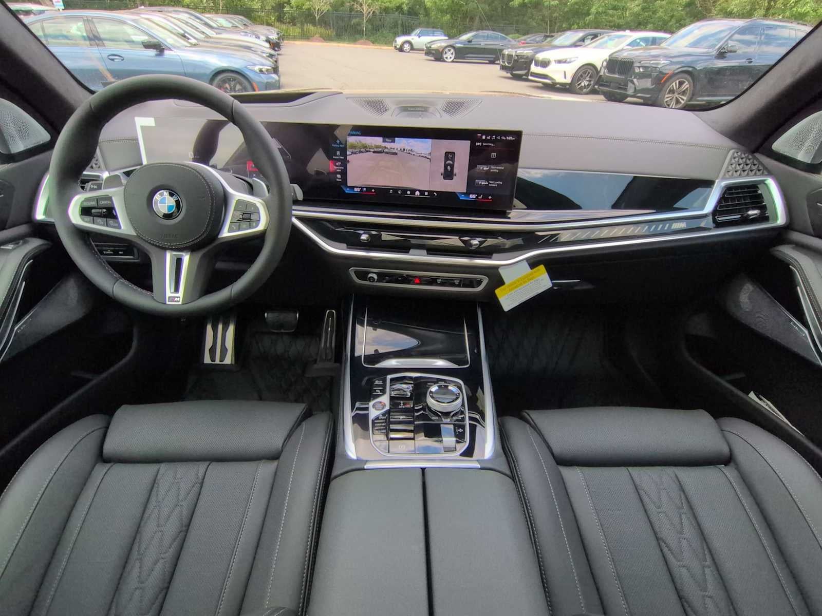 2027 BMW X7 M60i M60i