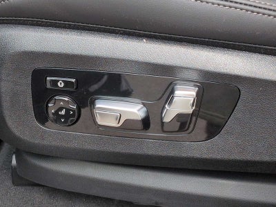 2027 BMW X7 M60i M60i