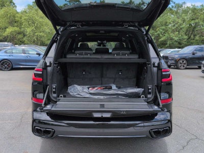 2027 BMW X7 M60i M60i