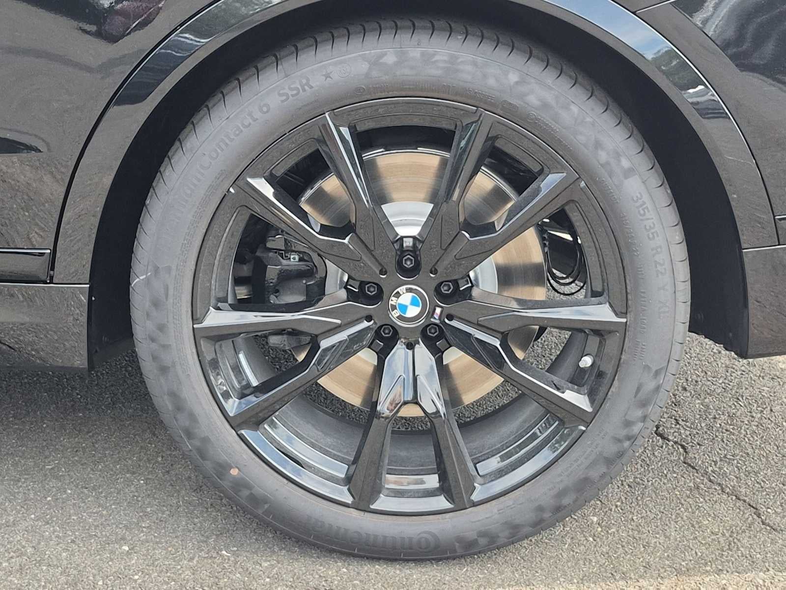 2027 BMW X7 M60i