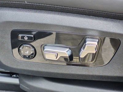 2027 BMW X7 M60i