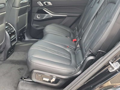 2027 BMW X7 M60i