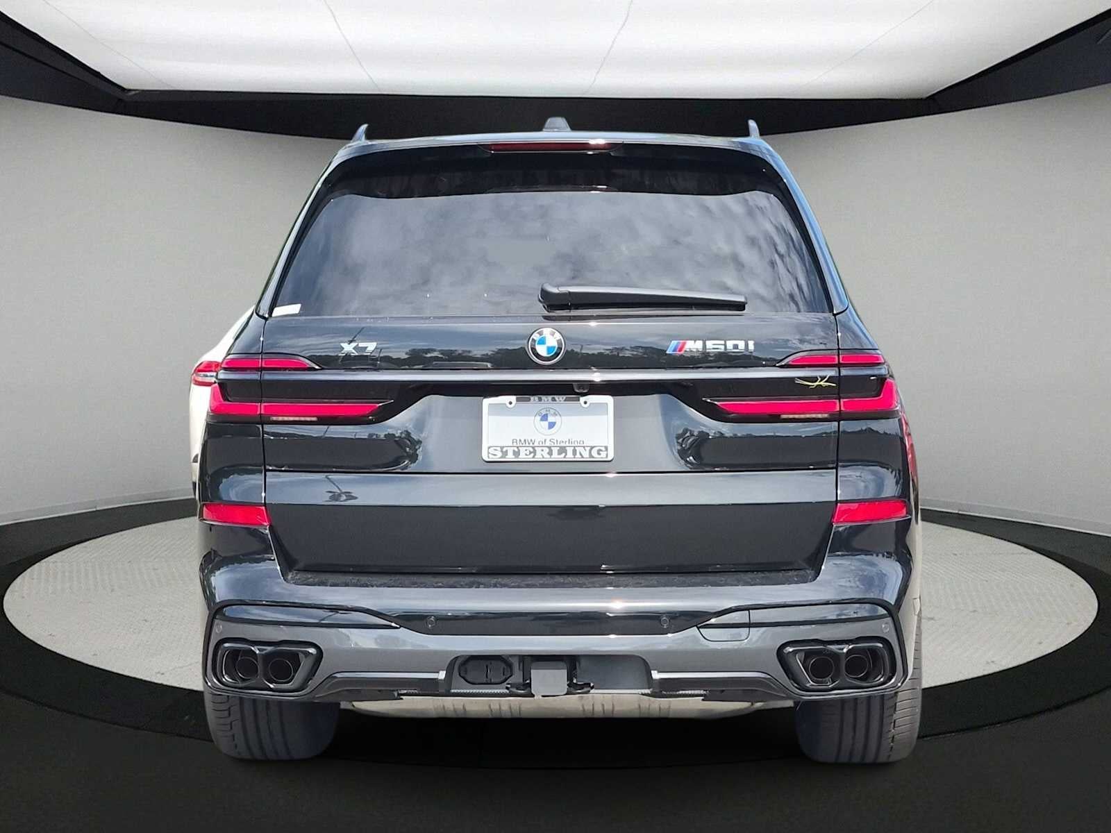 2027 BMW X7 M60i