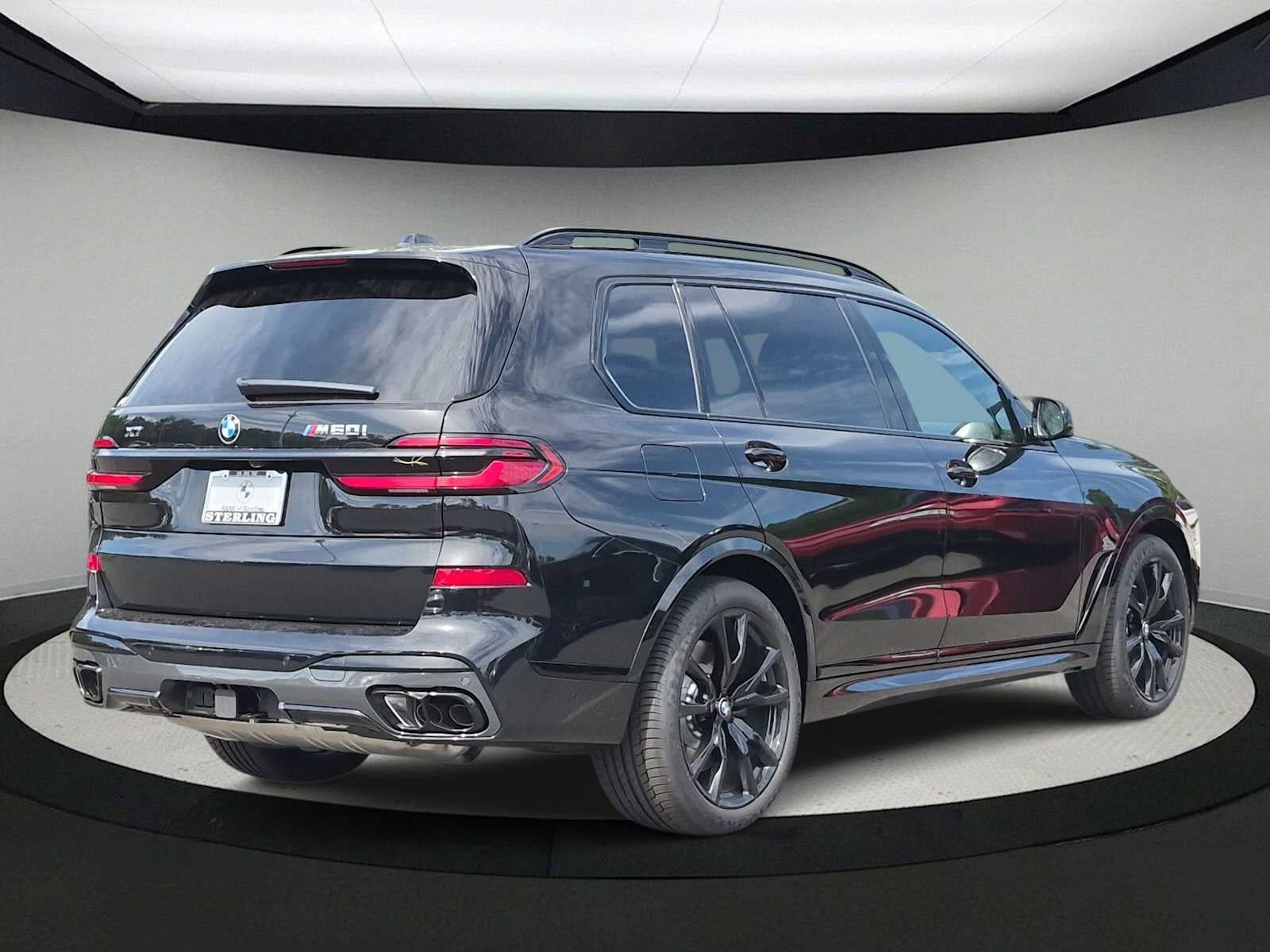 2027 BMW X7 M60i