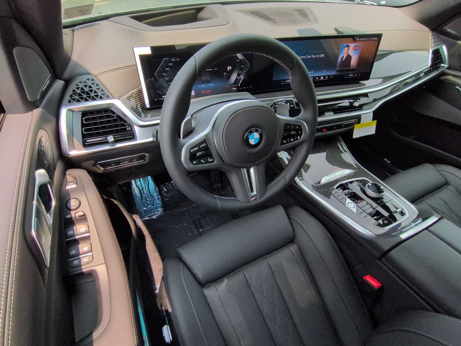 2027 BMW X7 M60i