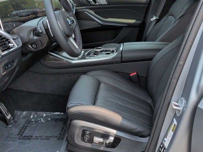 2027 BMW X7 M60i