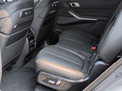 2027 BMW X7 M60i