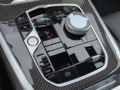 2027 BMW X7 M60i
