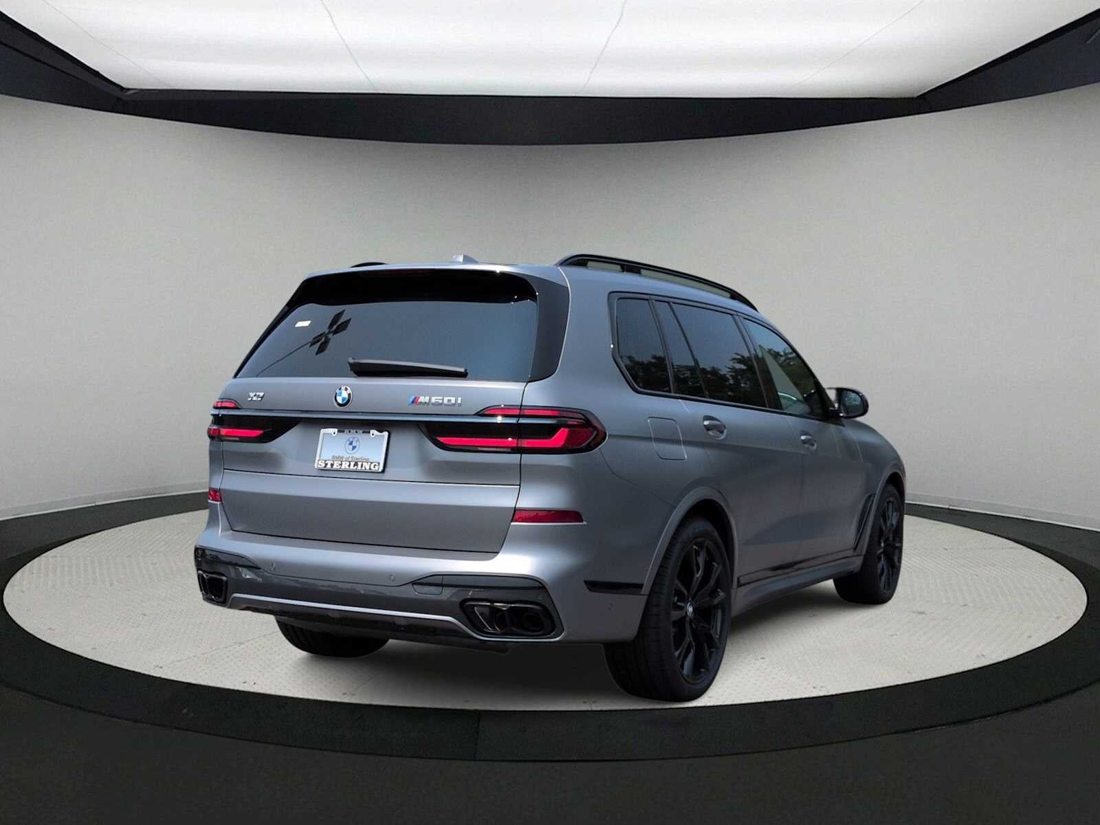 2027 BMW X7 M60i