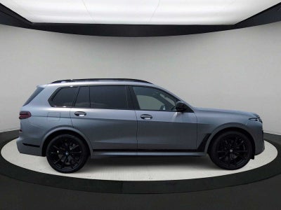 2027 BMW X7 M60i