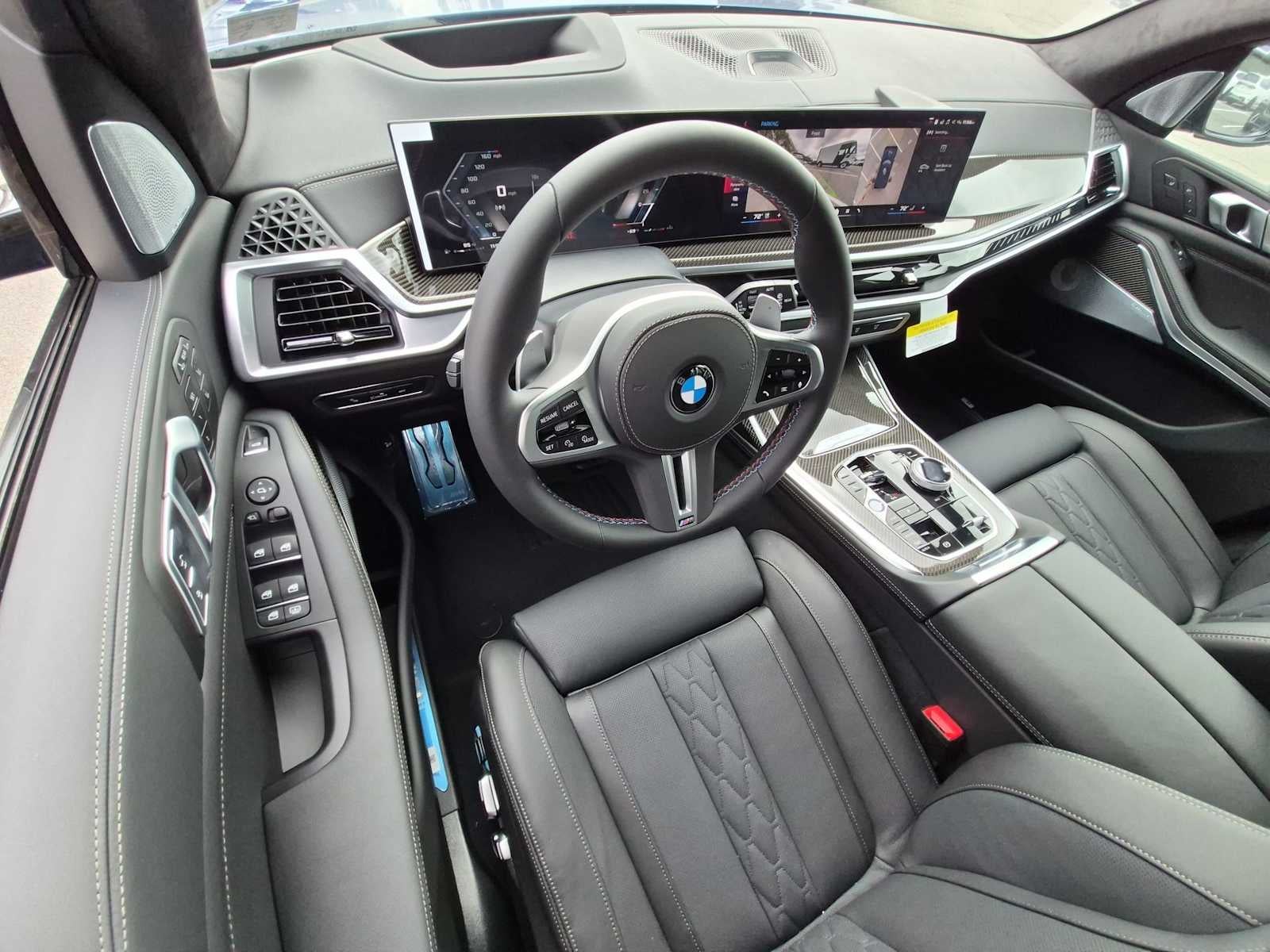 2027 BMW X7 M60i