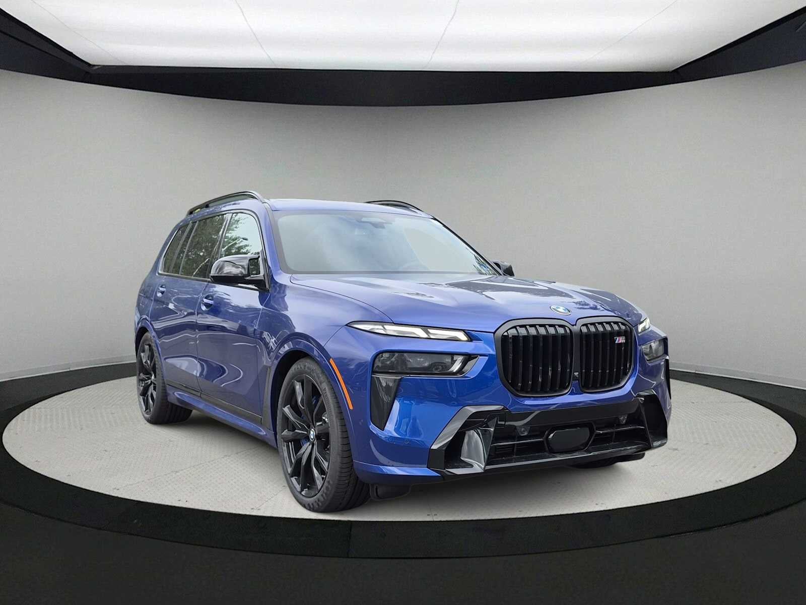 2027 BMW X7 M60i