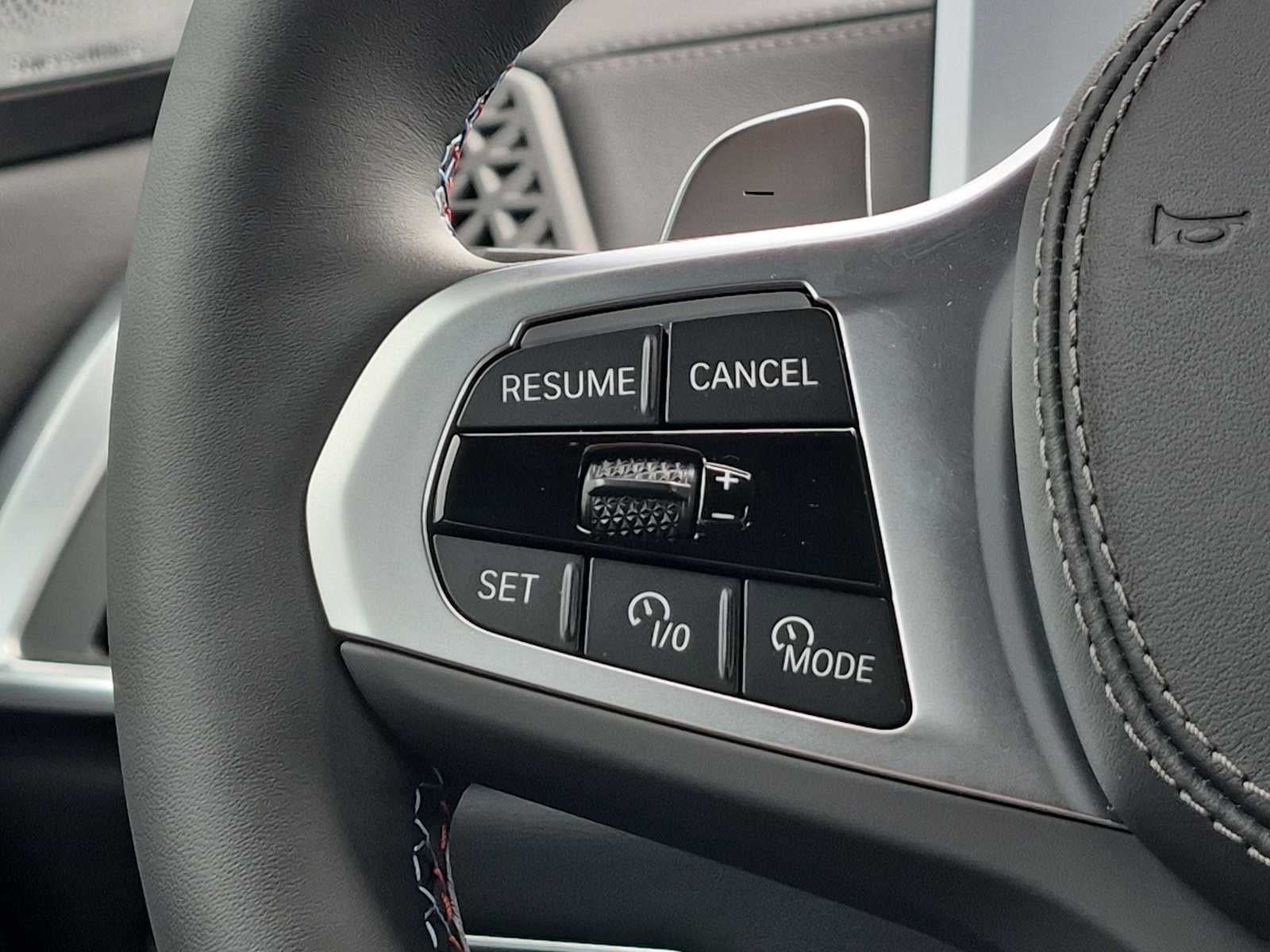 2027 BMW X7 M60i