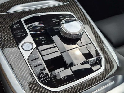 2027 BMW X7 M60i