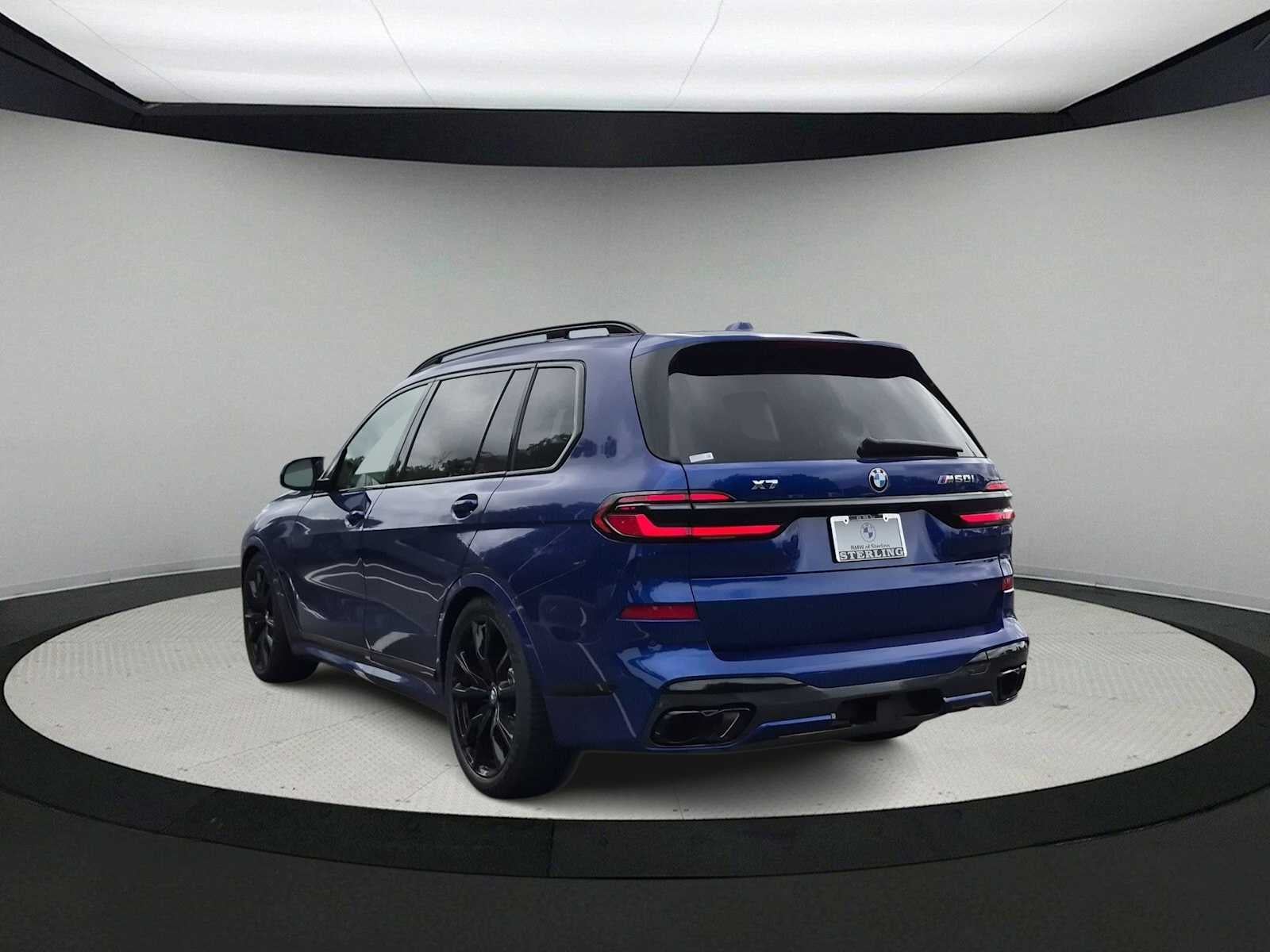 2027 BMW X7 M60i