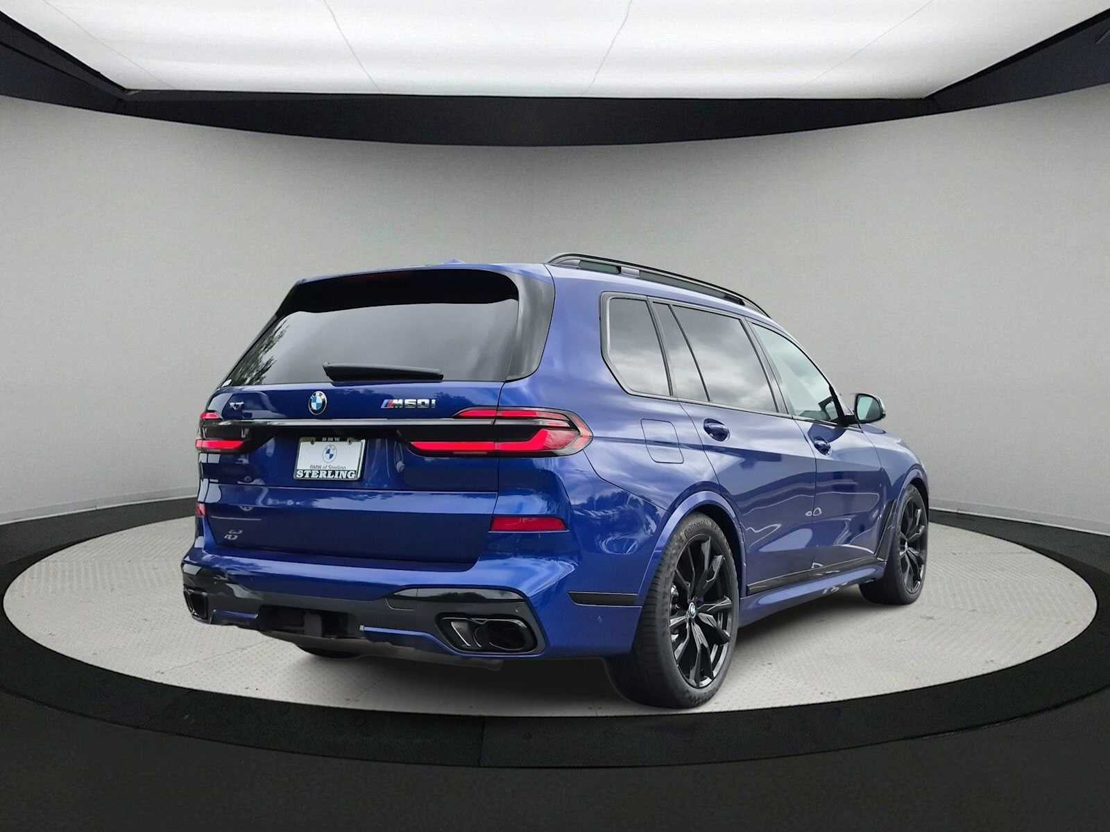 2027 BMW X7 M60i