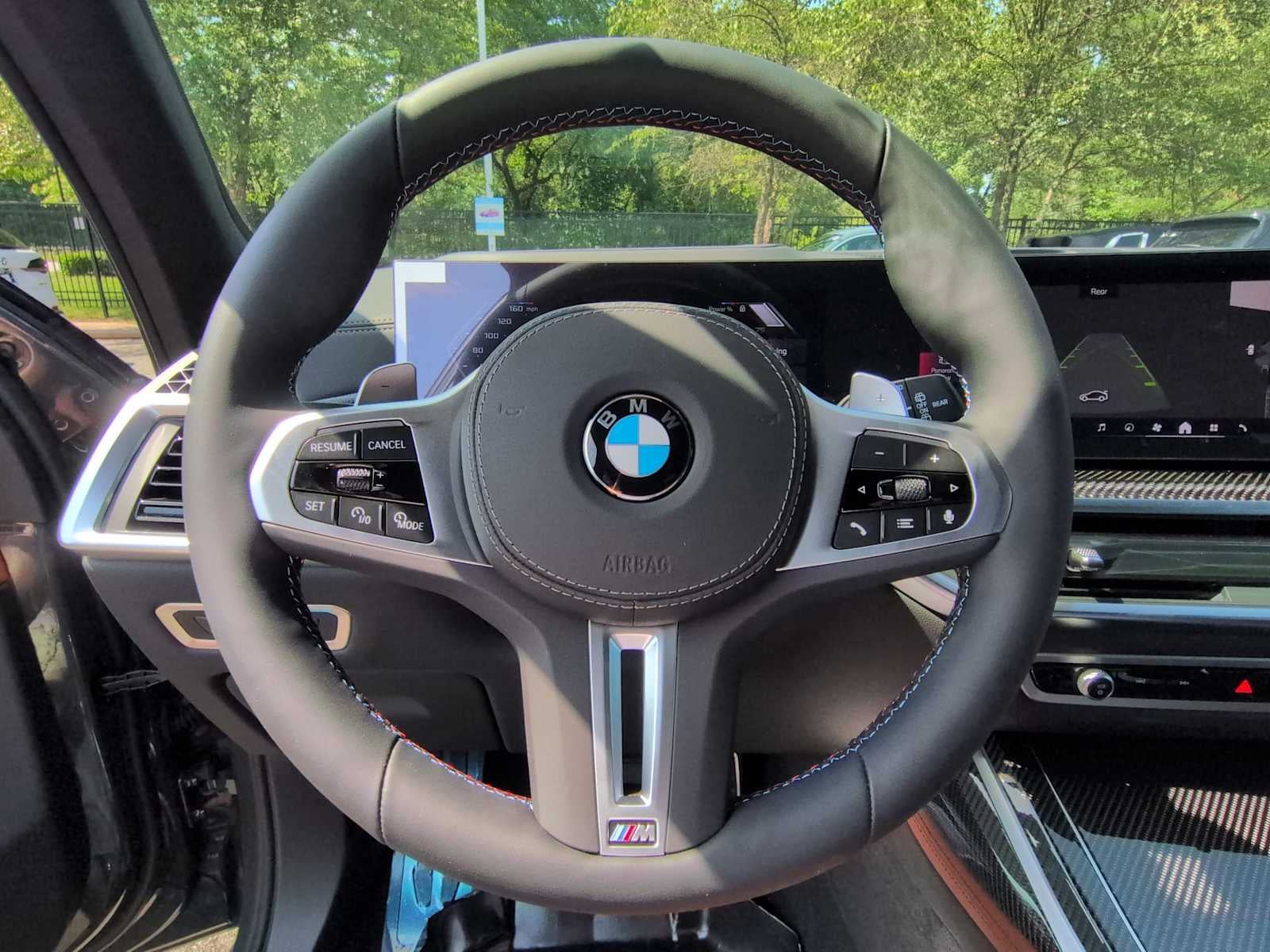2027 BMW X7 M60i