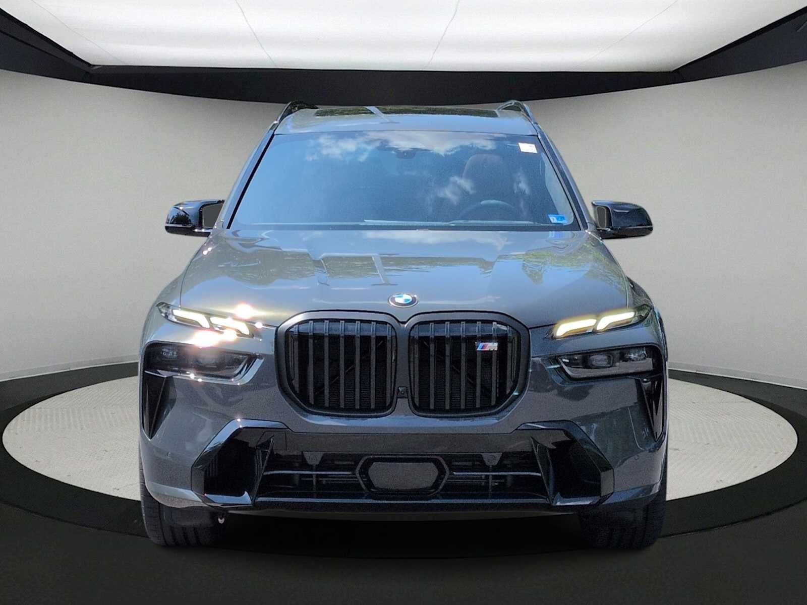 2027 BMW X7 M60i