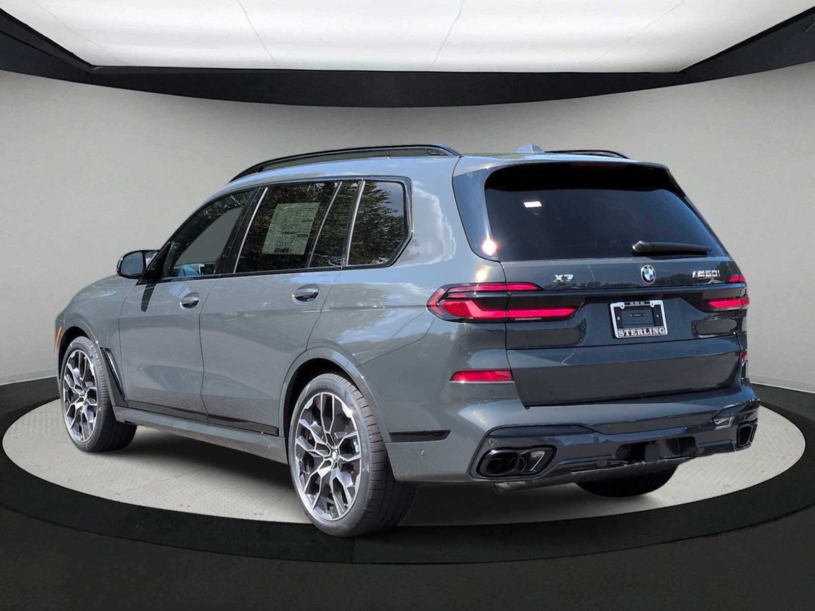 2027 BMW X7 M60i