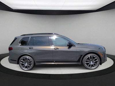 2027 BMW X7 M60i
