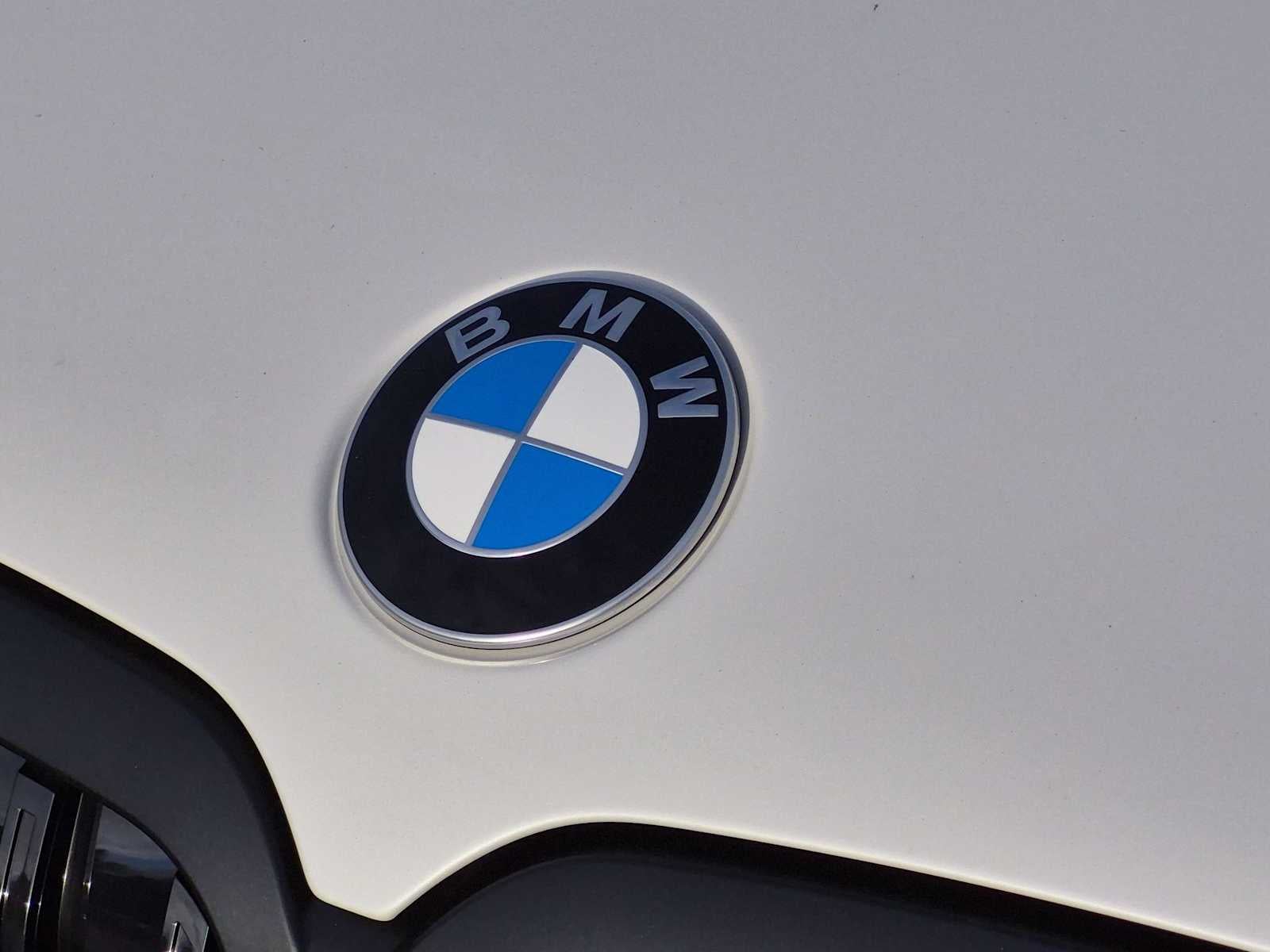 2027 BMW X7 M60i