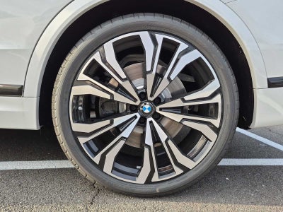 2027 BMW X7 M60i