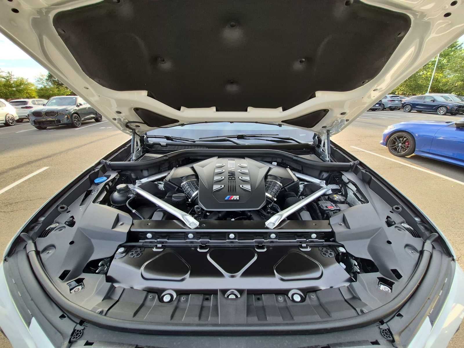 2027 BMW X7 M60i