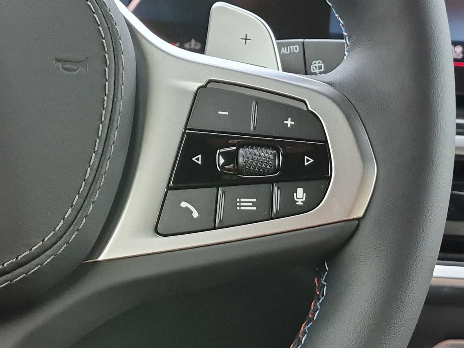 2027 BMW X7 M60i