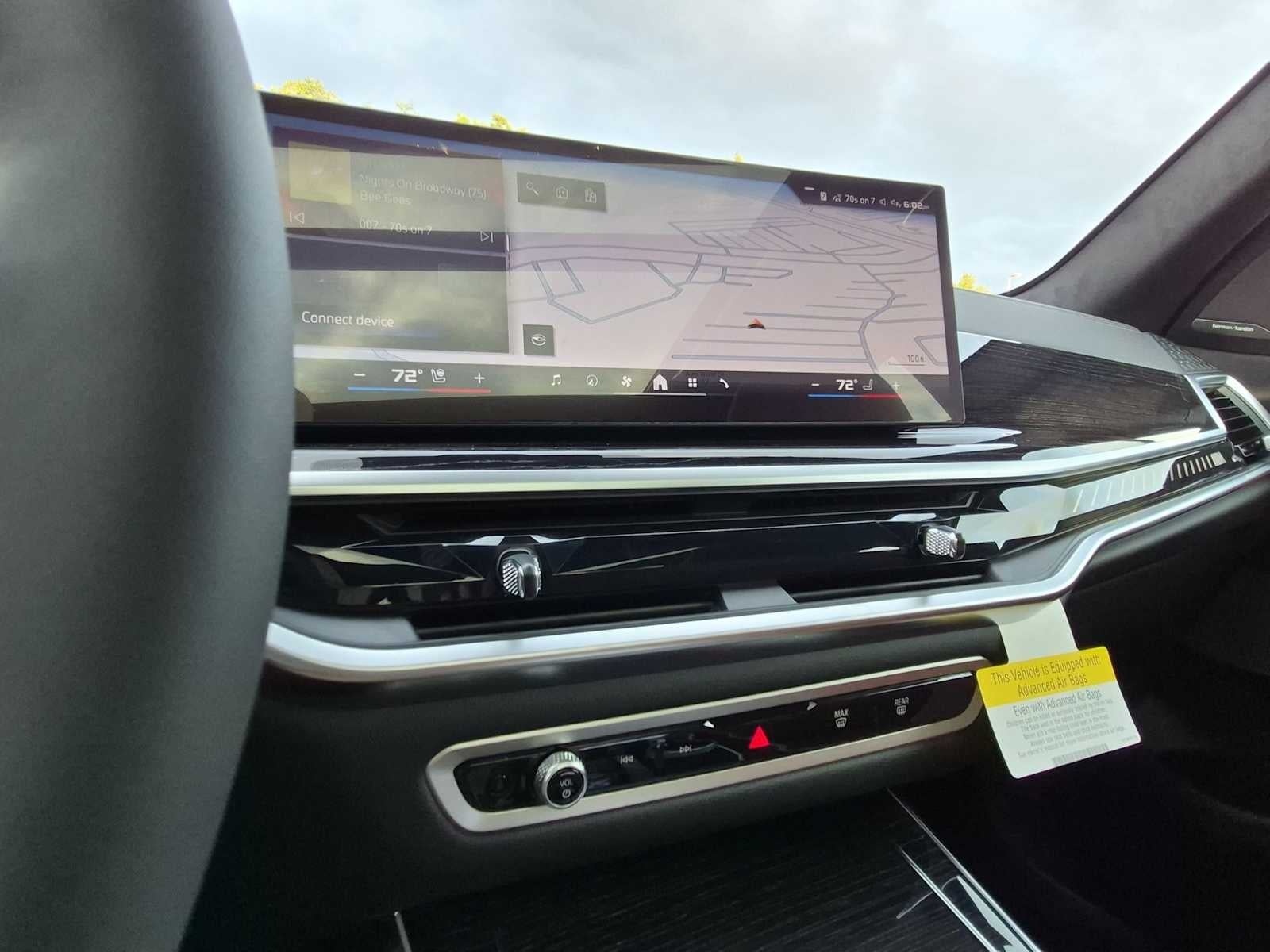2027 BMW X7 M60i