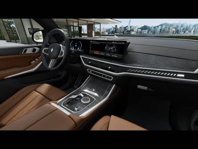 2025 BMW X7 M60i