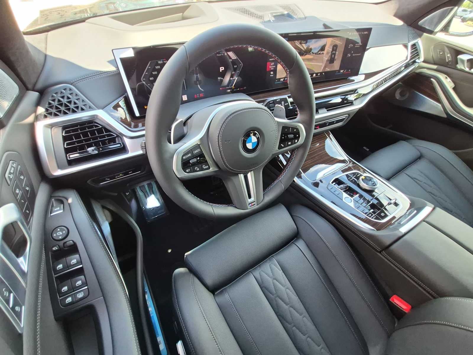 2027 BMW X7 M60i