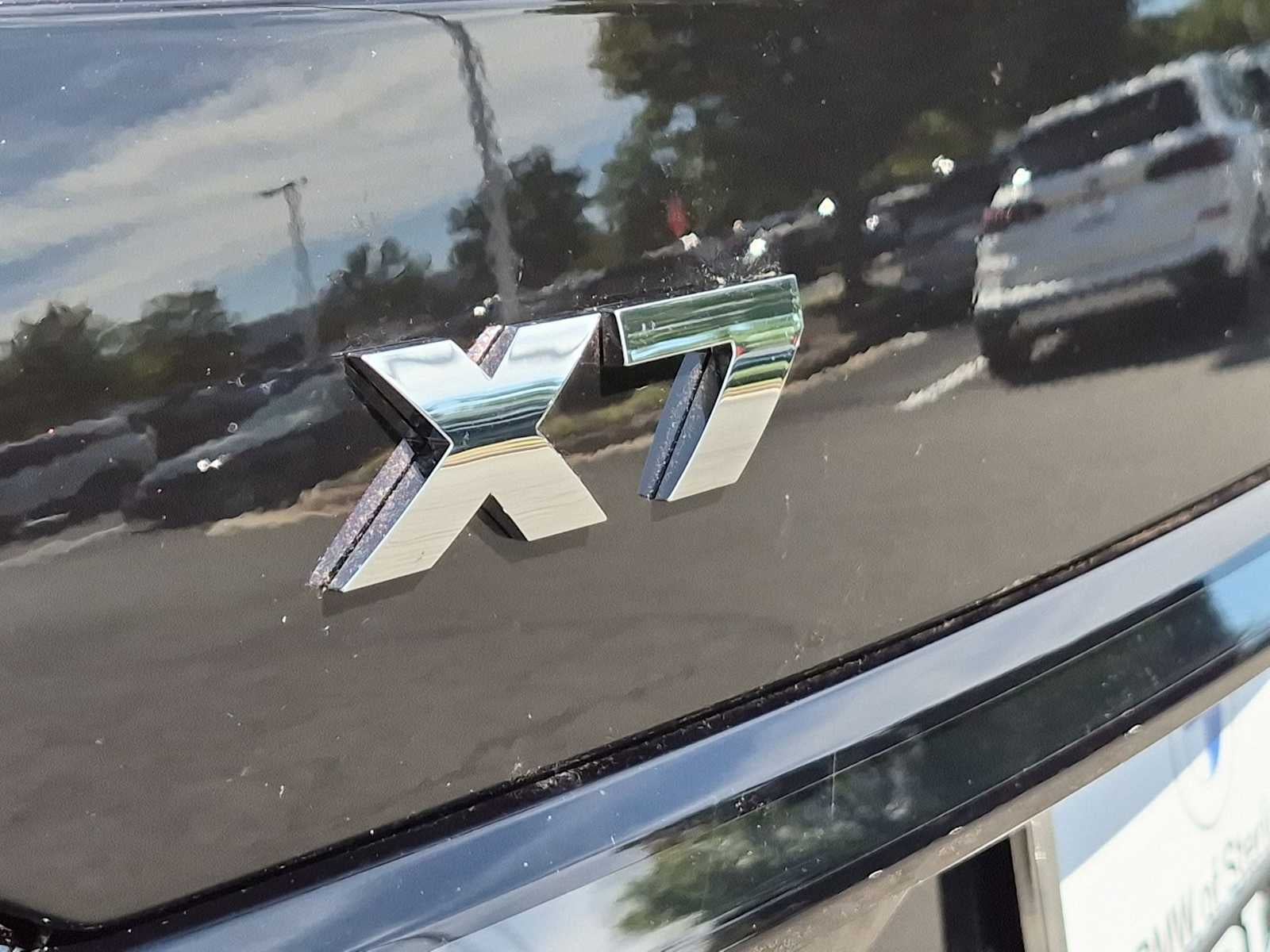 2027 BMW X7 M60i