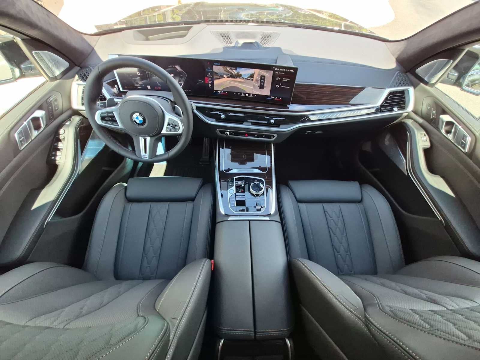 2027 BMW X7 M60i
