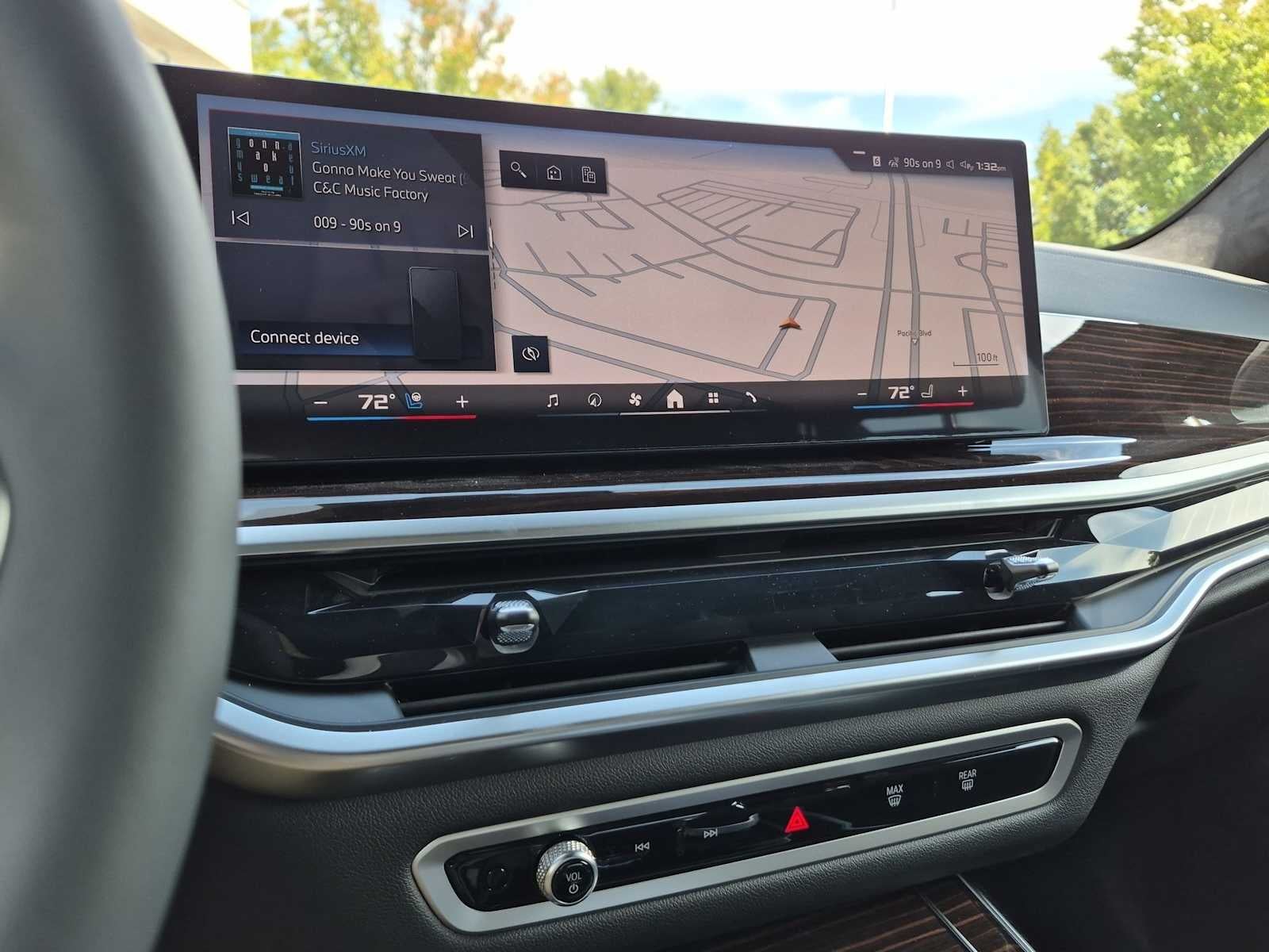 2027 BMW X7 M60i