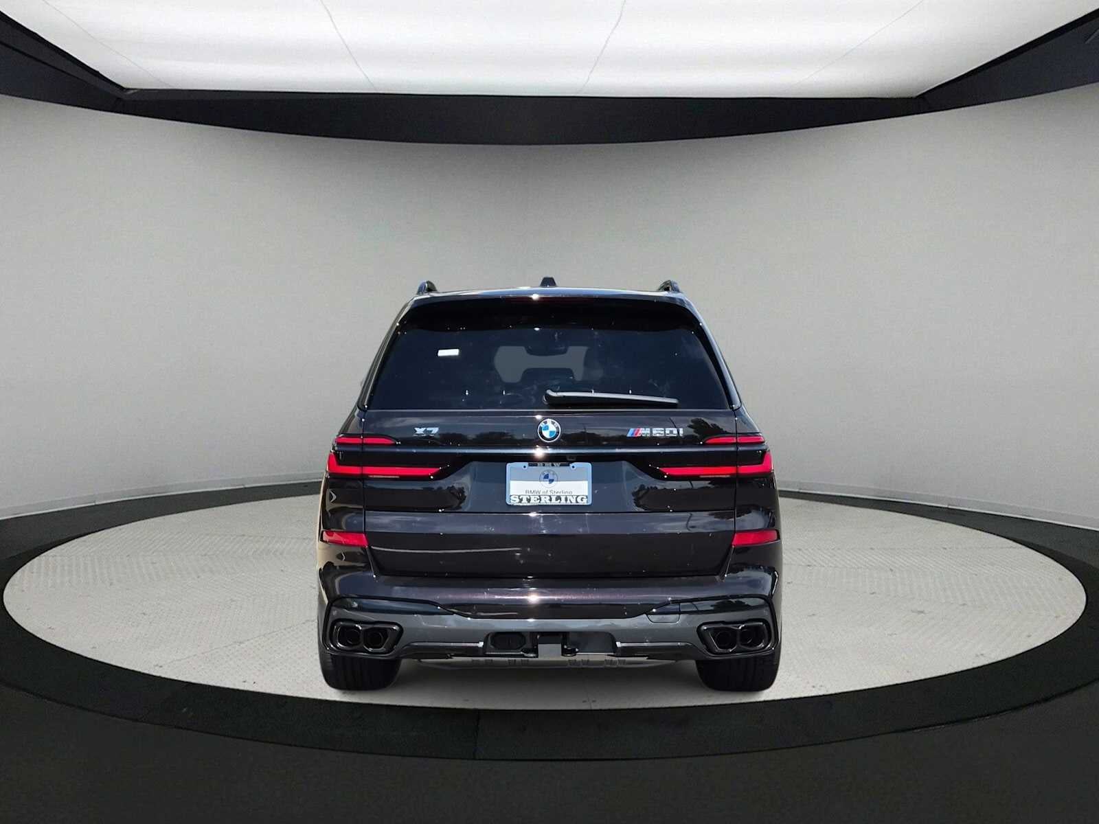 2027 BMW X7 M60i