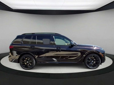 2027 BMW X7 M60i