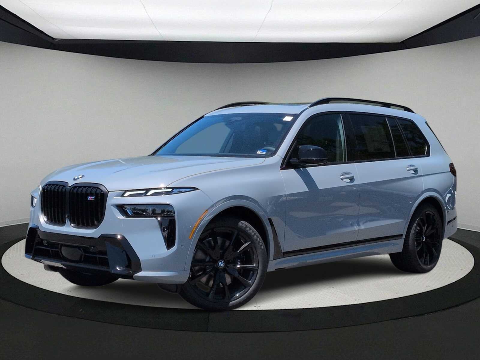2027 BMW X7 M60i M60i
