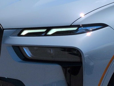 2027 BMW X7 M60i M60i