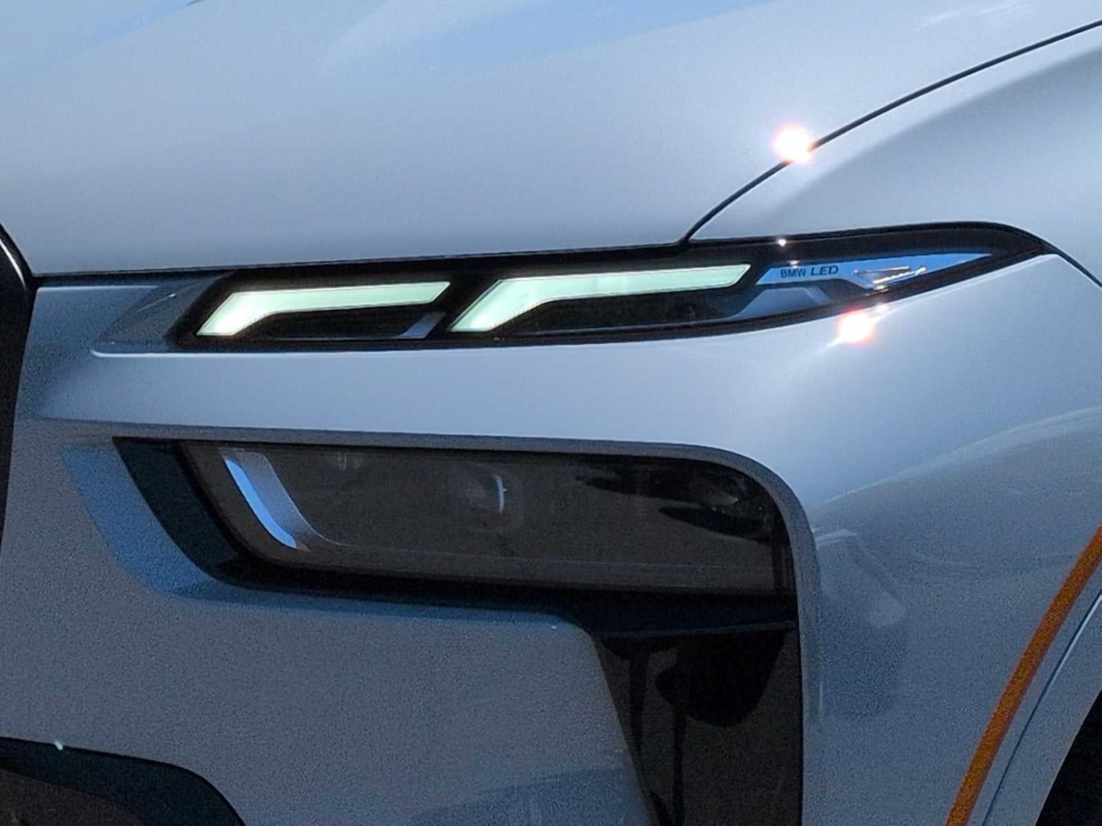 2027 BMW X7 M60i M60i