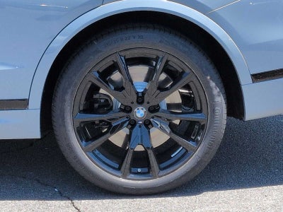 2027 BMW X7 M60i M60i