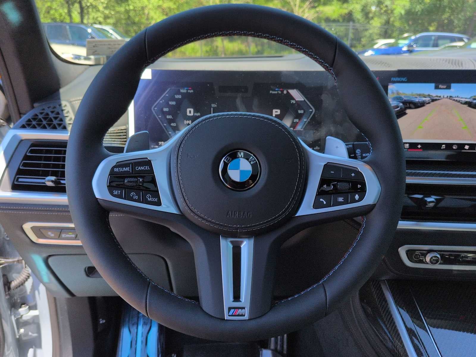 2027 BMW X7 M60i M60i