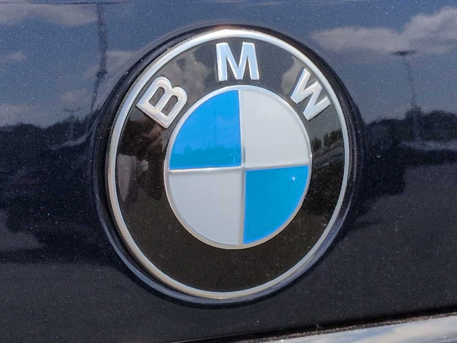 2027 BMW X7 M60i M60i