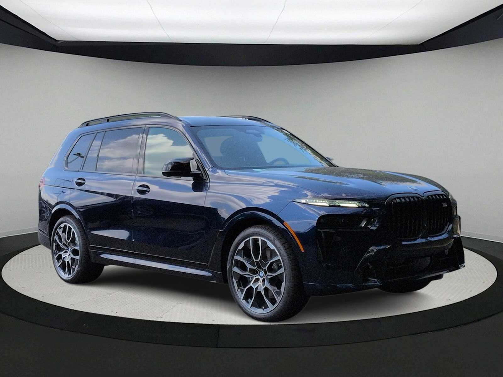 2027 BMW X7 M60i M60i