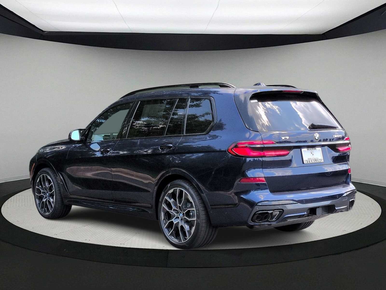 2027 BMW X7 M60i M60i