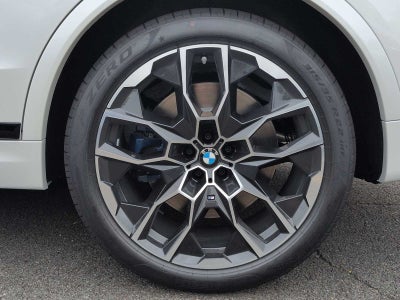 2027 BMW X7 M60i