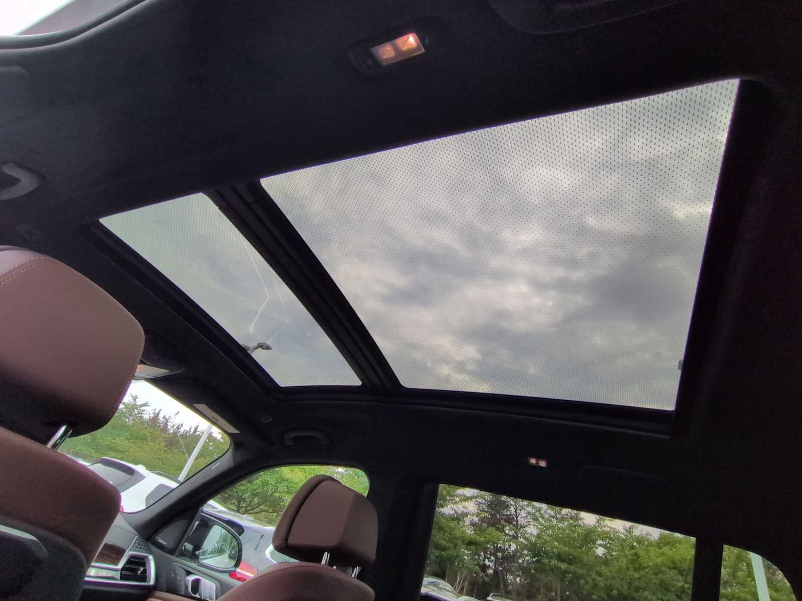 2027 BMW X7 M60i