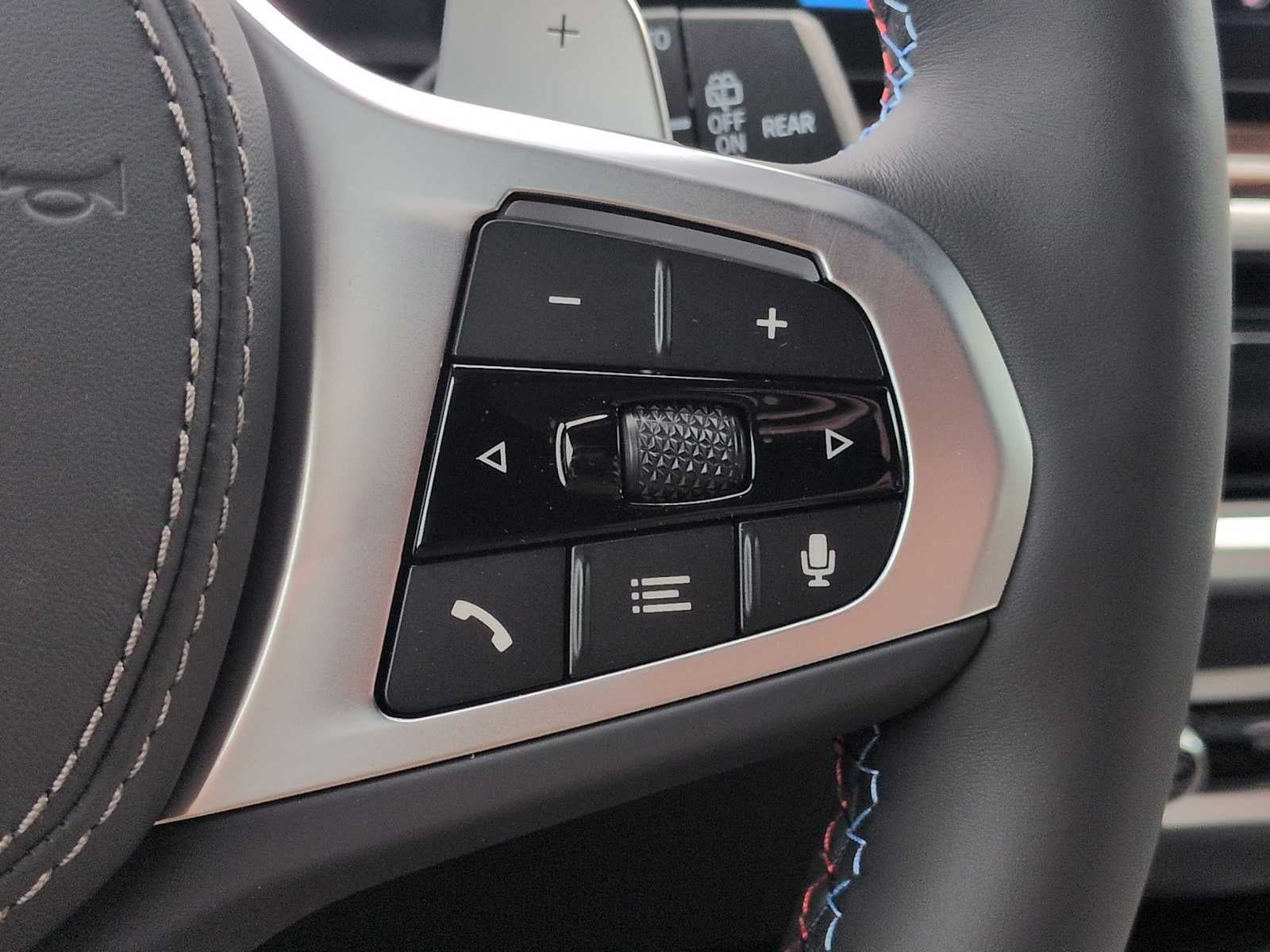 2027 BMW X7 M60i