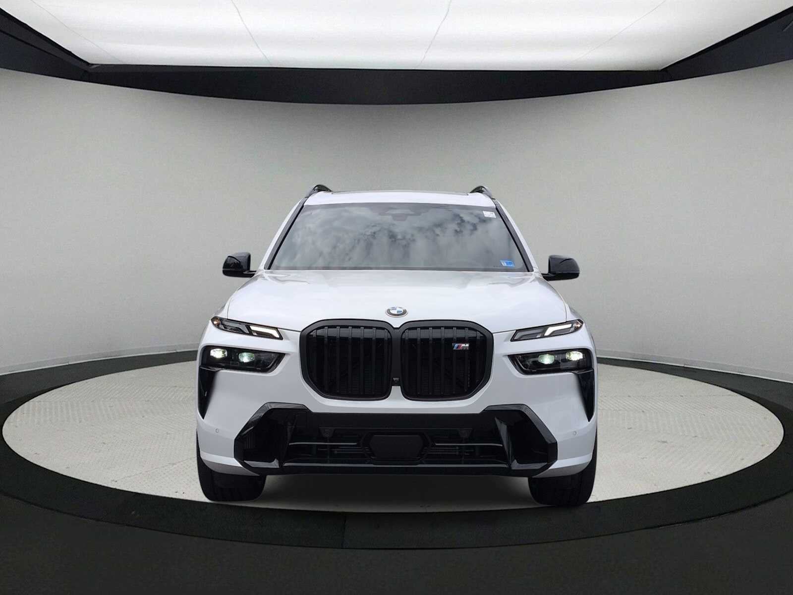 2027 BMW X7 M60i